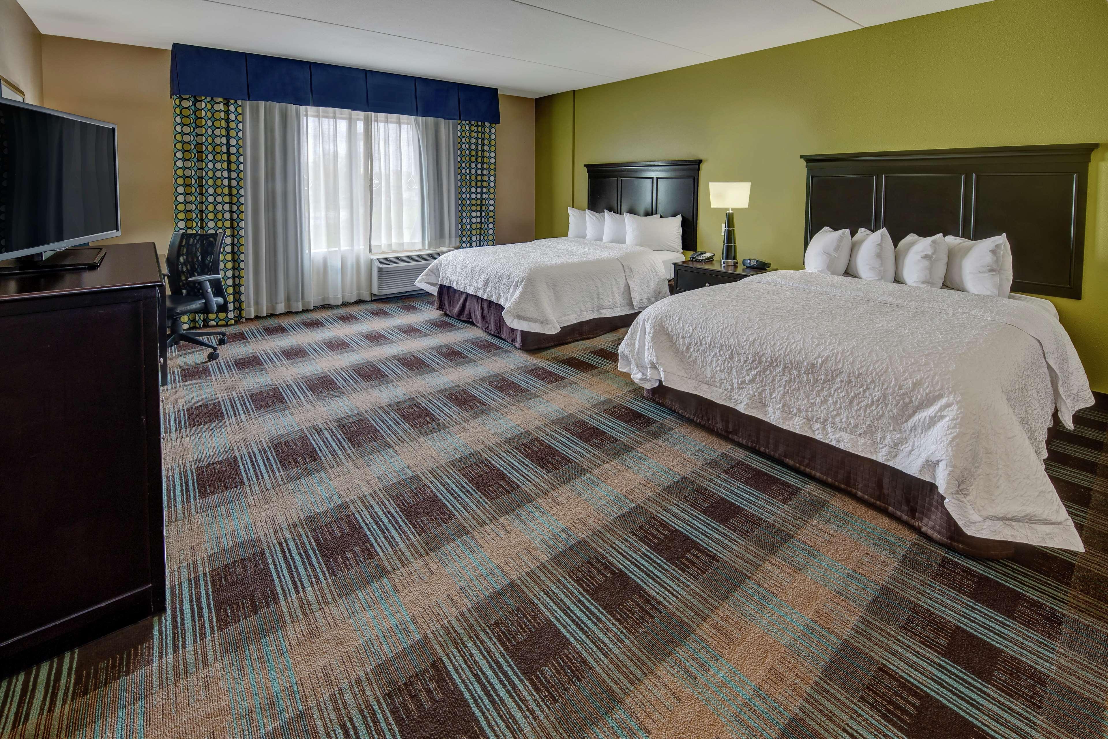 Hotel Hampton &