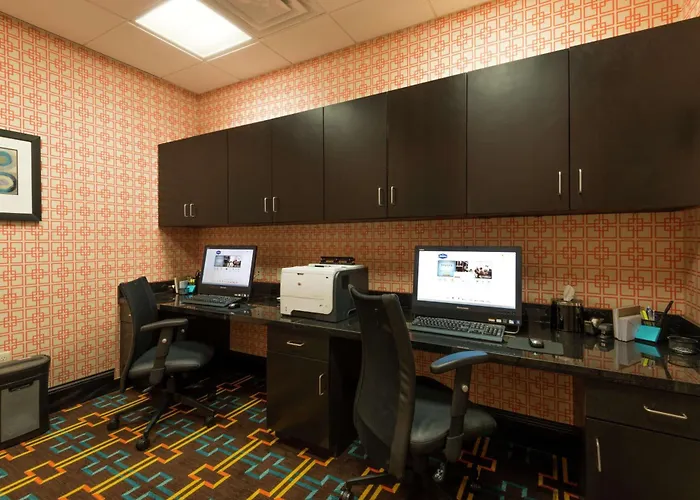 Hampton Inn & Suites Clarksville
