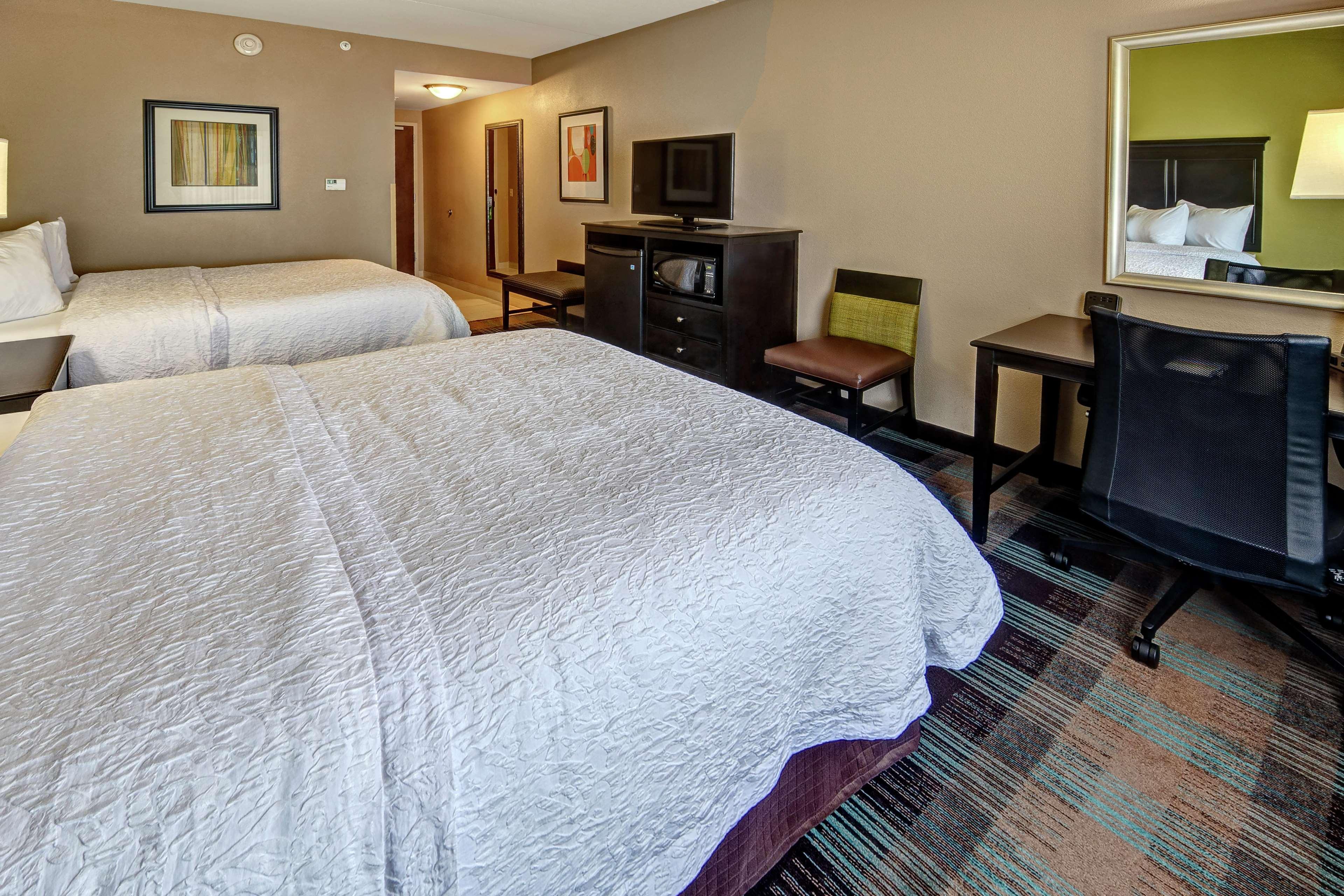 Hotel Hampton & Clarksville